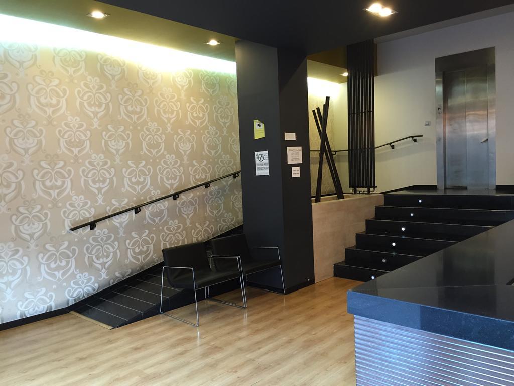 Hotel Restaurante Derby Carballino Ngoại thất bức ảnh