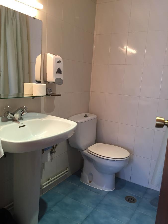 Hotel Restaurante Derby Carballino Ngoại thất bức ảnh